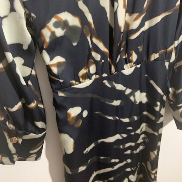 NWT Zara Black & Cream Midi Wrap Dress - Size L - Picture 2 of 5